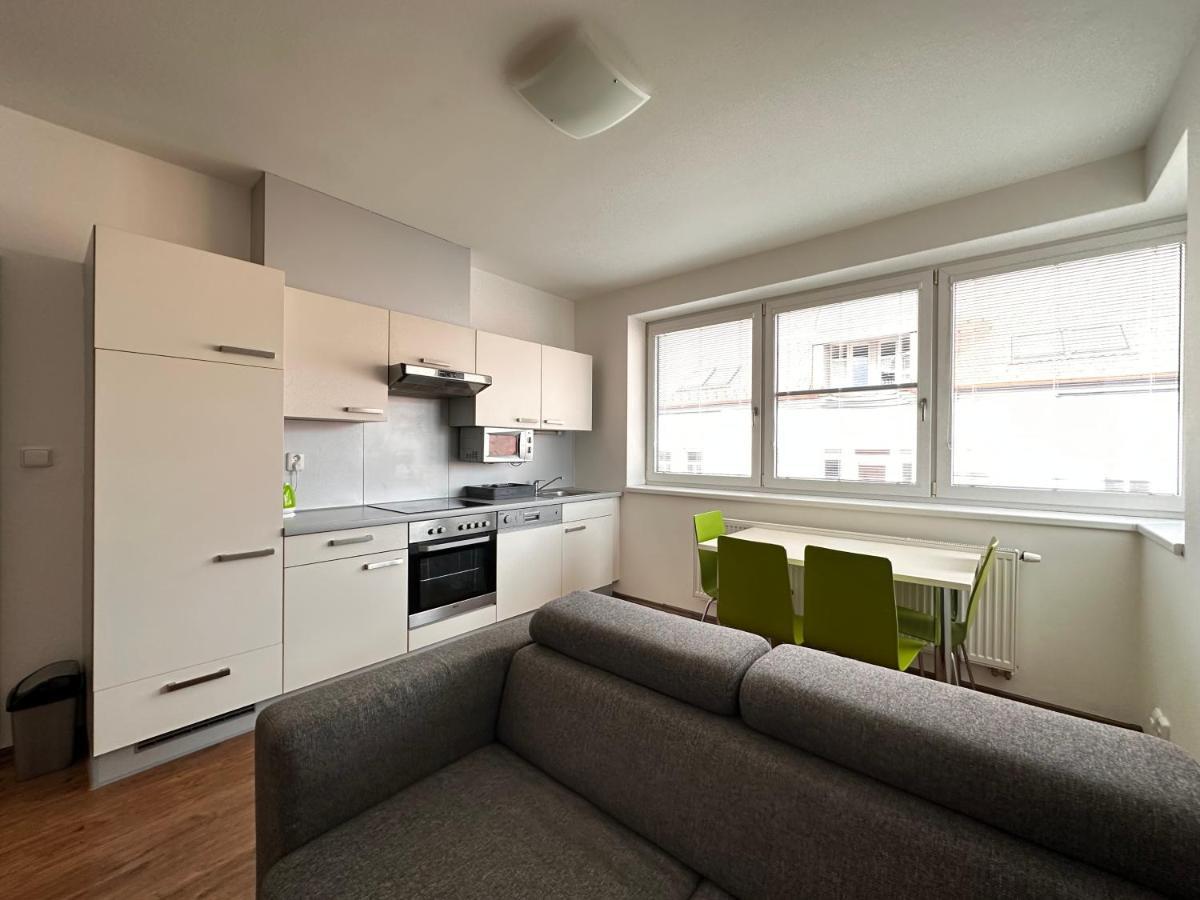 Apartman Ab Kryte Parkovani Zdarma Budweis Exterior foto